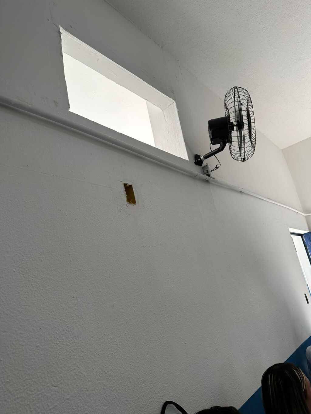 Denúncia aponta salas sem ar-condicionado em
escola pública de Deodoro