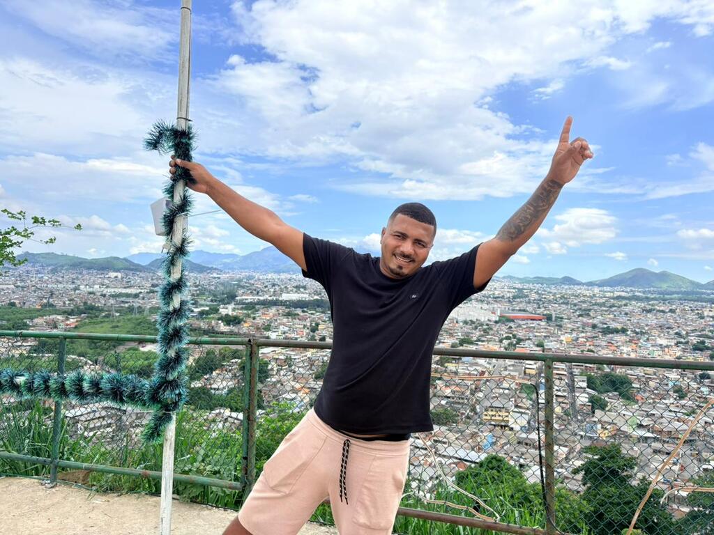 Cristo do Complexo do Chapadão se torna símbolo de fé e esperança na comunidade